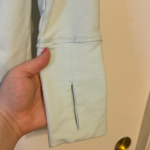 Women’s Light Blue Athleta Top - Picture 7 of 11